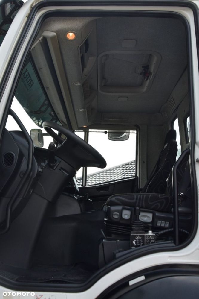 Iveco Magirus Trakker 450 8x4 Meiller Kipper - 27
