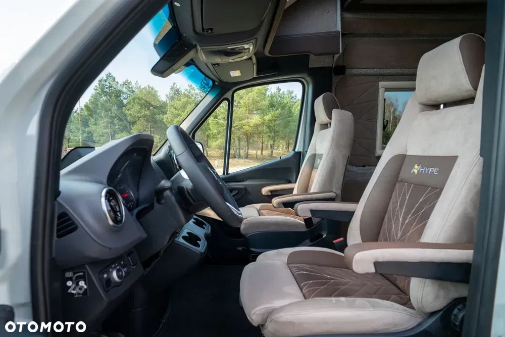 Mercedes-Benz Kamper Van Hype 700CVM - 27