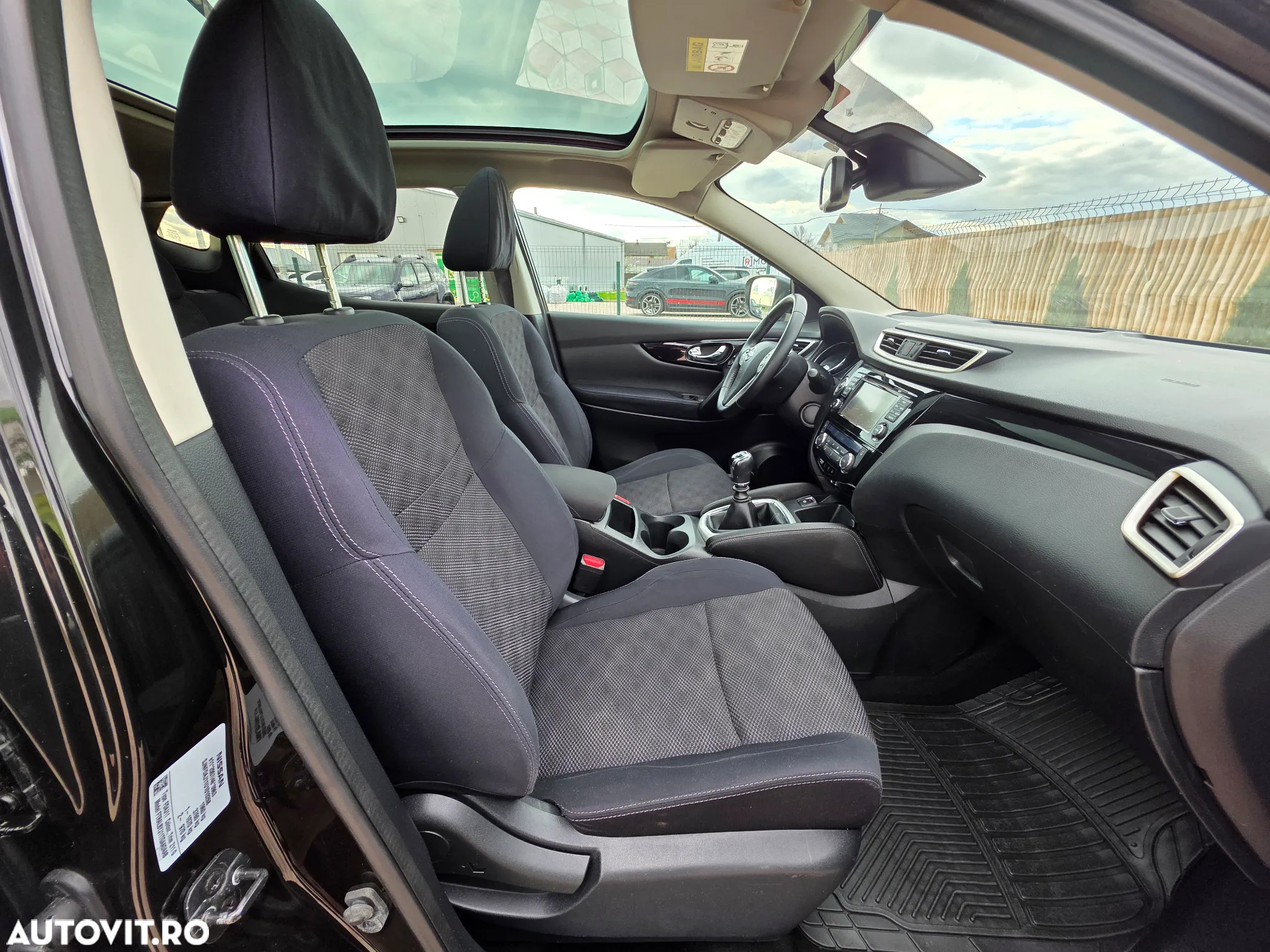 Nissan Qashqai 1.6 DCI TEKNA - 21