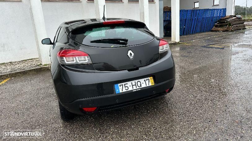 Renault Mégane Coupe 1.5 dCi Dynamique S - 2