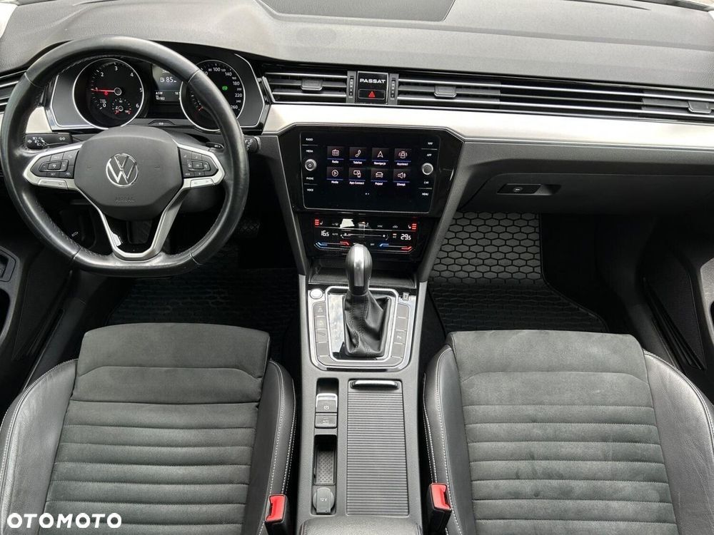 Volkswagen Passat Variant 2.0 TDI EVO Elegance DSG - 5