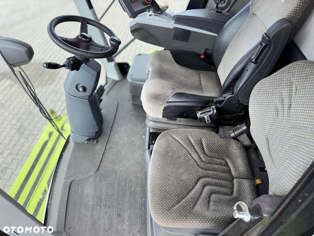 Claas Lexion 750TT z hederem - 6