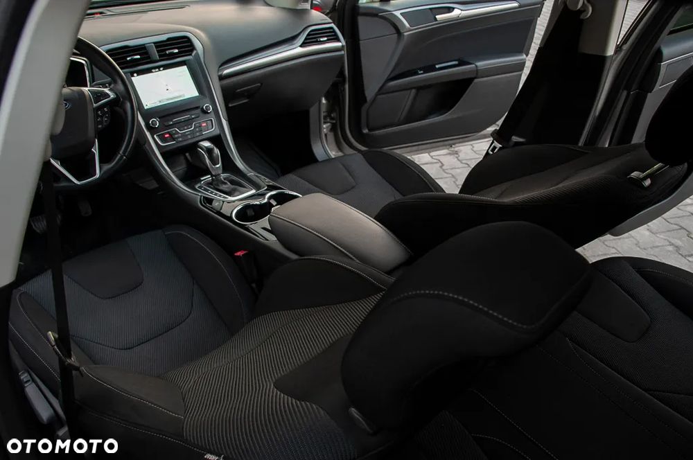 Ford Mondeo SW 1.5 EcoBoost Titanium - 24