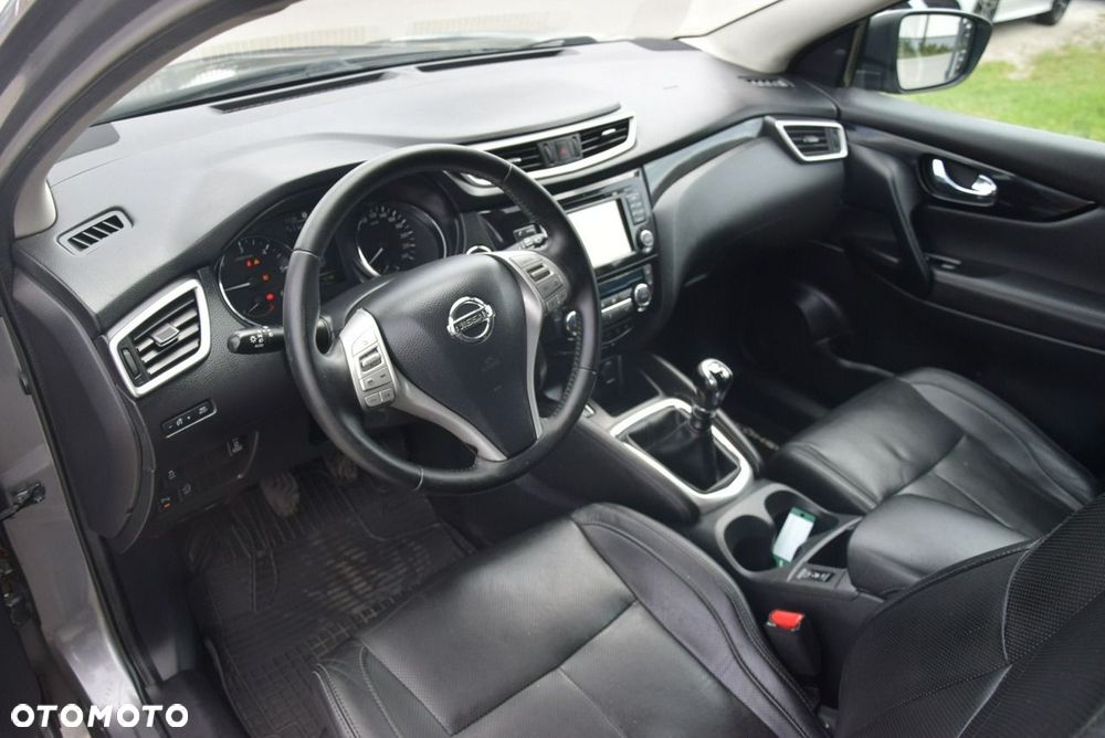 Nissan Qashqai 1.6 DCi 4x4 Acenta EU6 - 17