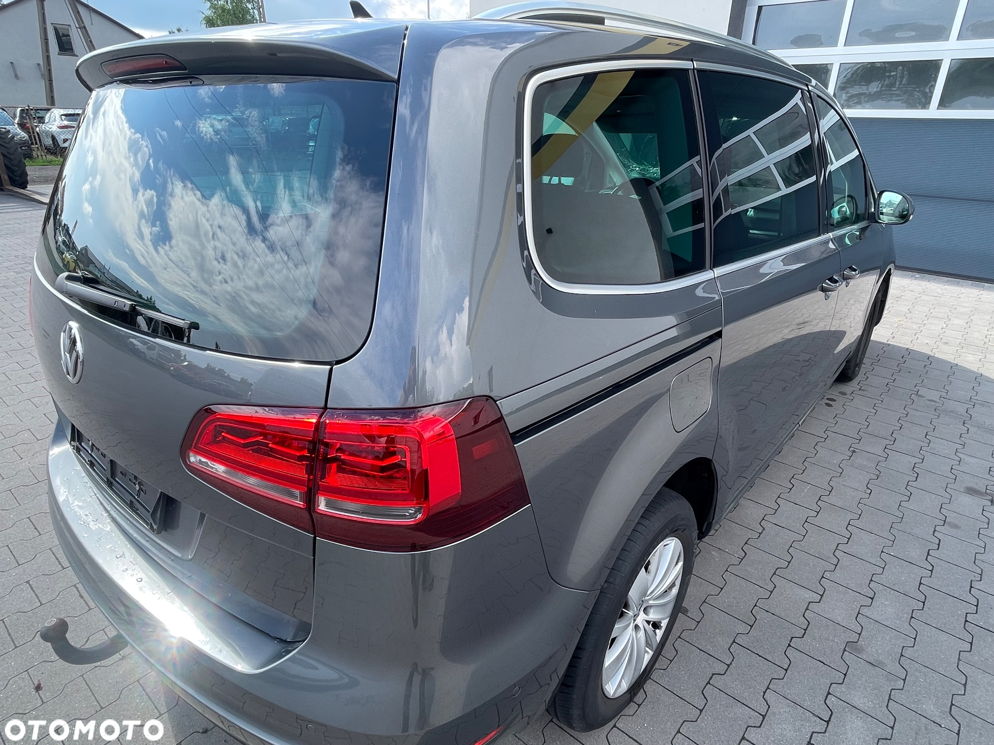 Volkswagen Sharan 2.0 TDI DSG (BlueMotion Technology) Comfortline - 10