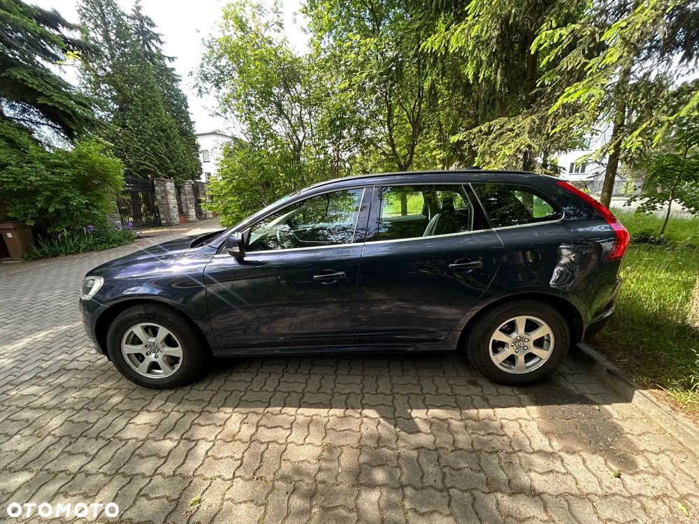 Volvo XC 60 2.4D AWD Kinetic - 3