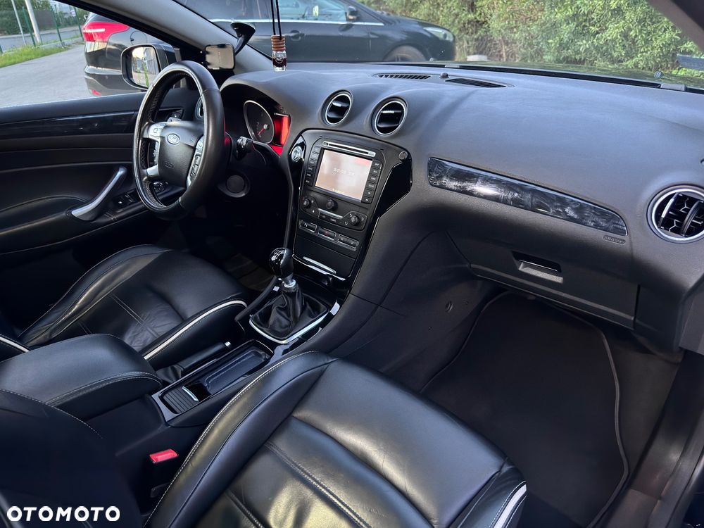Ford Mondeo 2.0 TDCi Ghia - 17