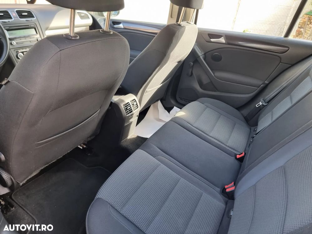 Volkswagen Golf 1.6 TDI BMT Highline - 9