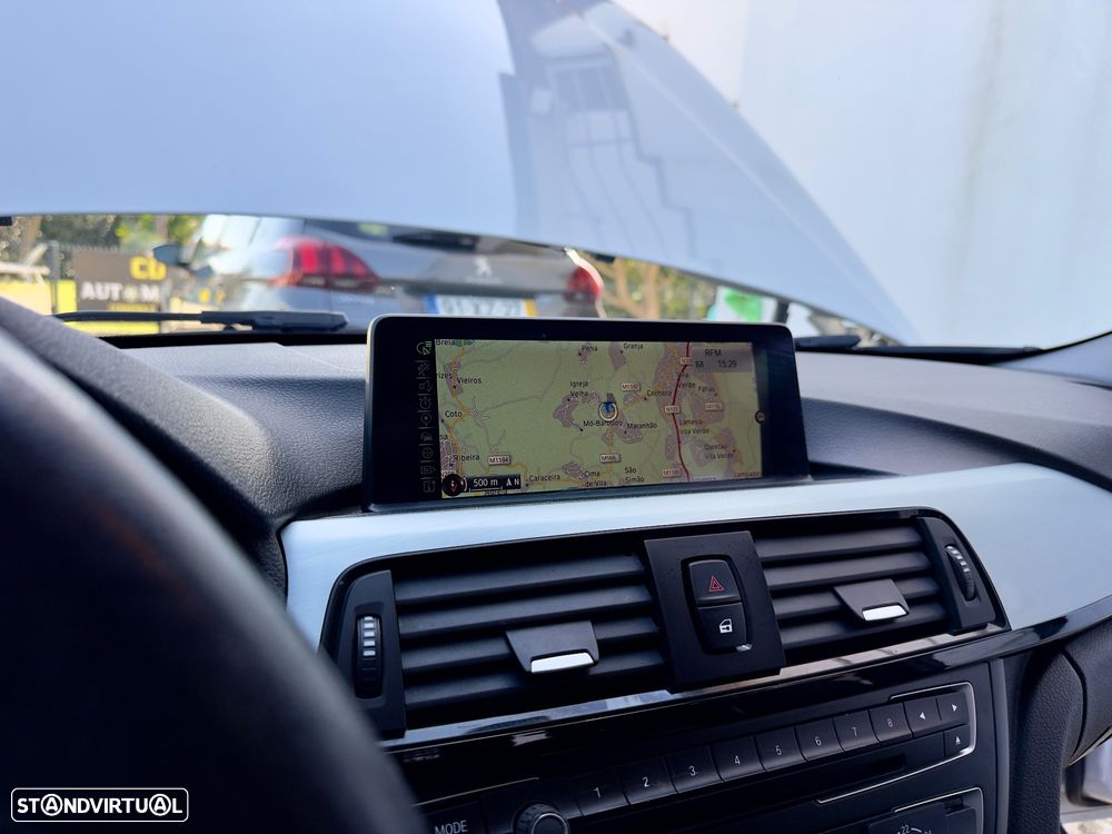 BMW 318 d Auto Pack M - 48