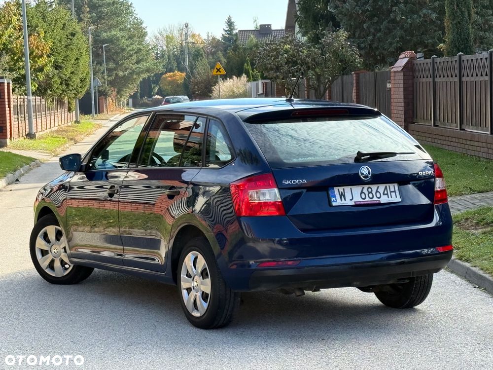 Skoda Rapid 2015 photo 2