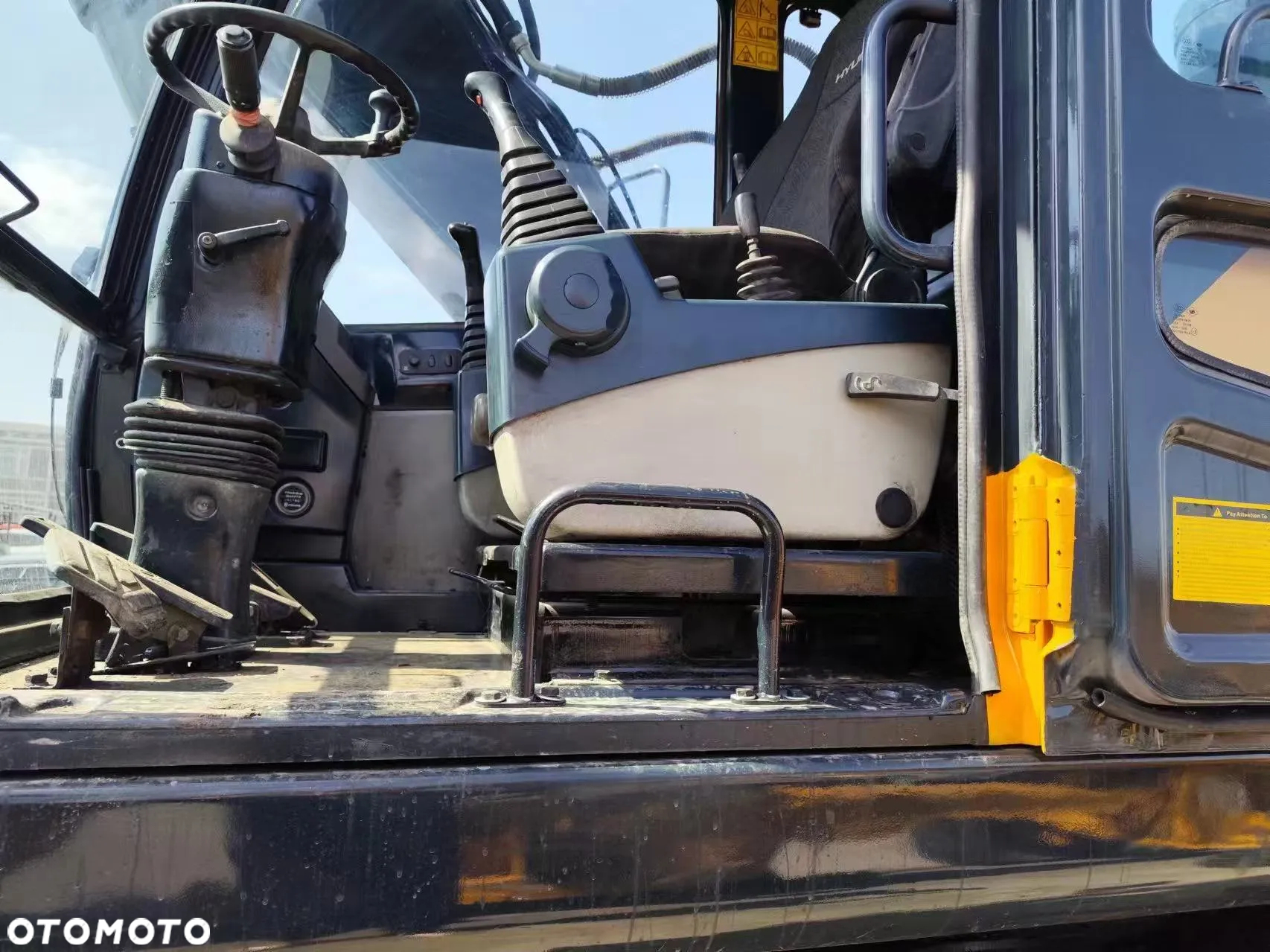 Hyundai R210W‑7 /Jak NOWA! /SUPER STAN / GPS W CENIE /Tylko 1,8T.MH. / DODATKOWE ŁYŻKI / CUMMINS / TRANSPORT W CENIE - 18