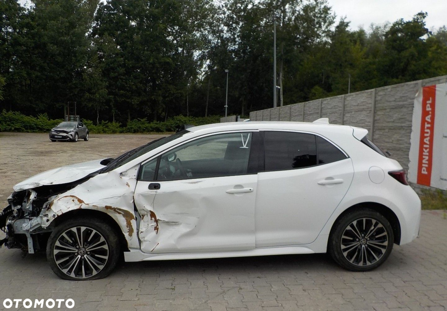 Toyota Corolla - 12
