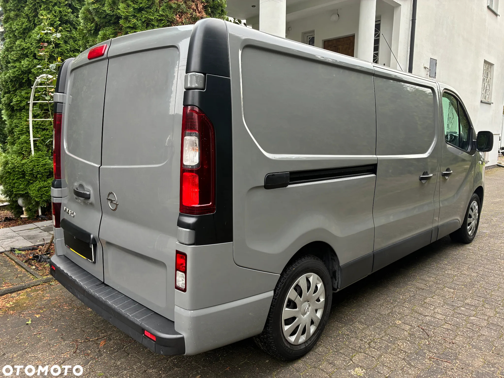 Opel Vivaro LONG Elegance 1.6 CDTI 120 KM Salon PL 2019 - 10