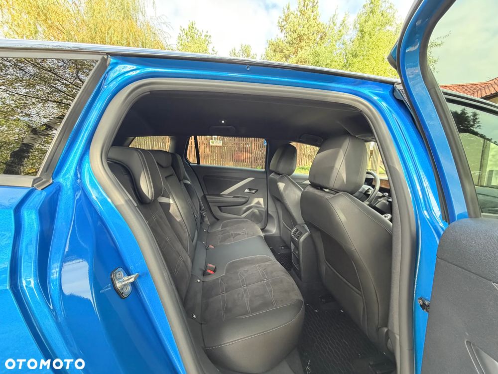 Opel Astra 1.2 T GS Line S&S - 32