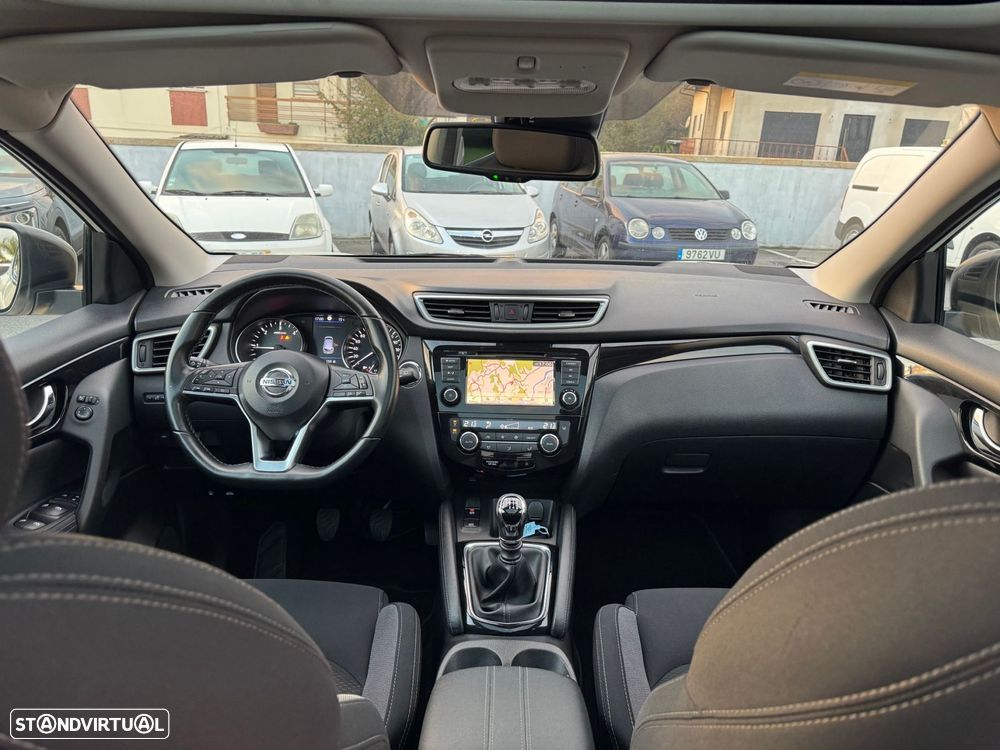 Nissan Qashqai 1.5 dCi N-Connecta J18 - 32