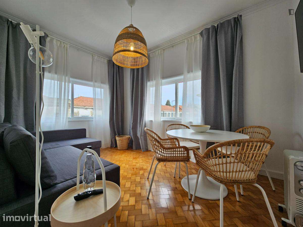 Apartamento com 2 quartos - localizado em Cedofeita Porto - Grande imagem: 3/15