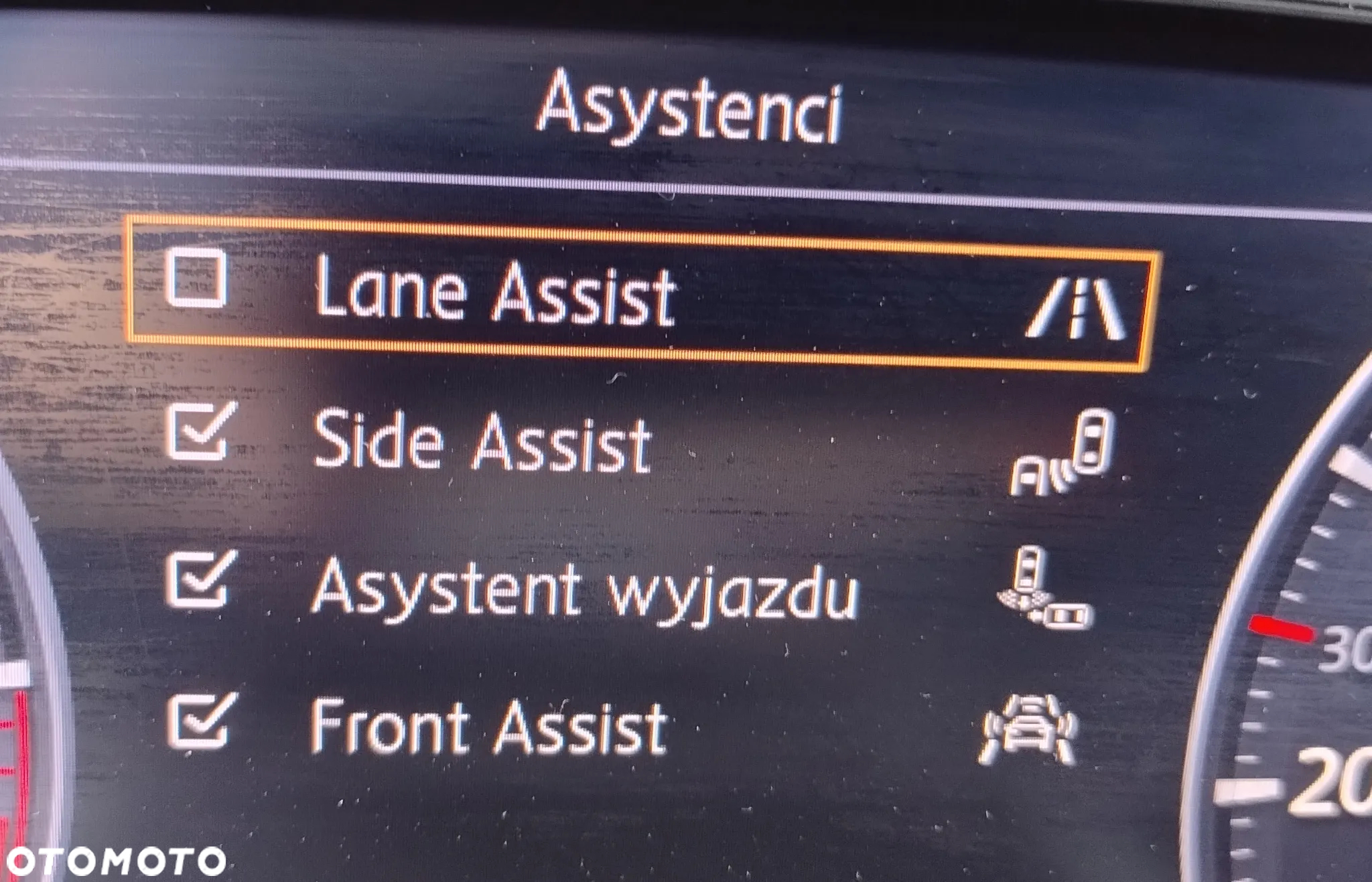 Volkswagen Passat Alltrack 2.0 TDI SCR 4Motion DSG (BMT) - 23