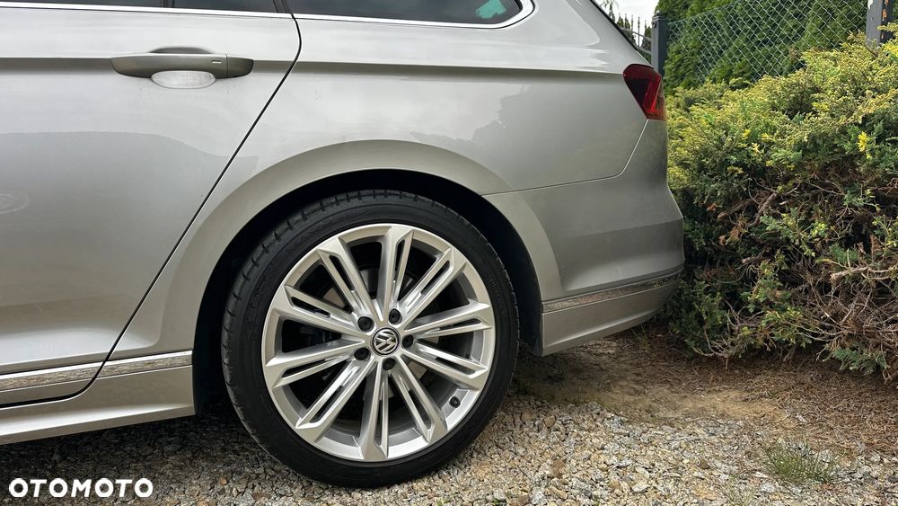 Volkswagen Passat 2.0 TDI Bi-Turbo BMT 4Mot Highline DSG - 15