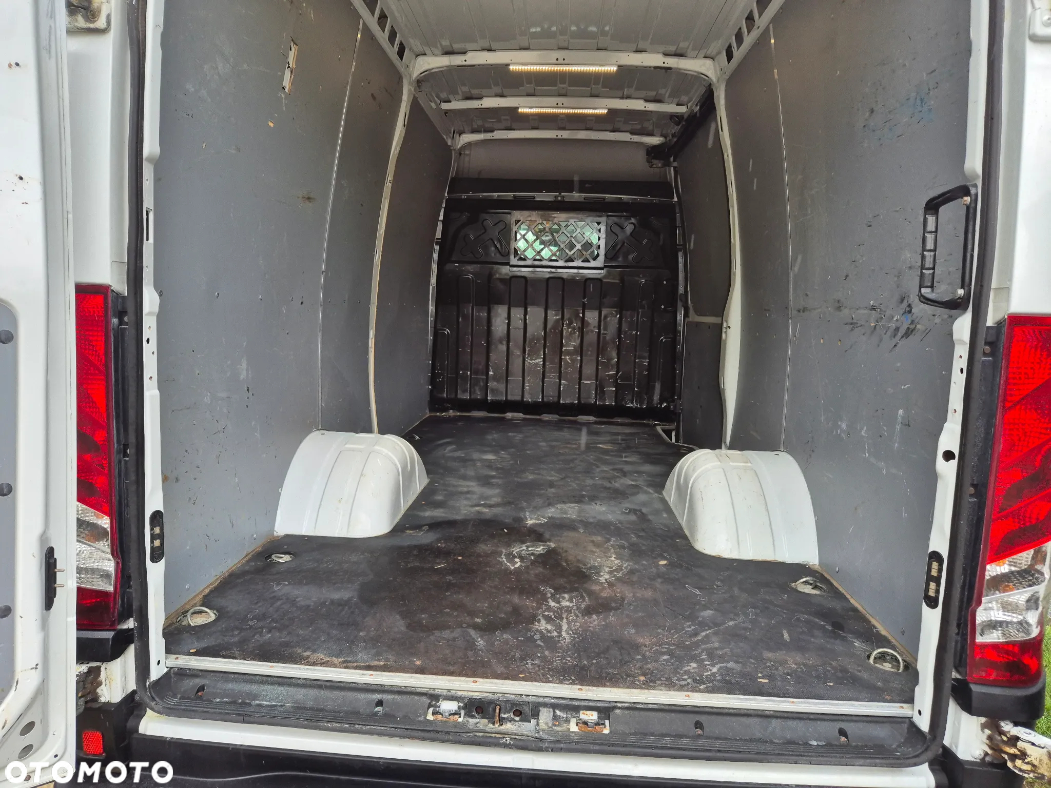 Iveco DAILY 35C18 L3H2 KAMERY BLIZNIAK HIMATIC SPROWADZAONY KLIMATRONIK - 14