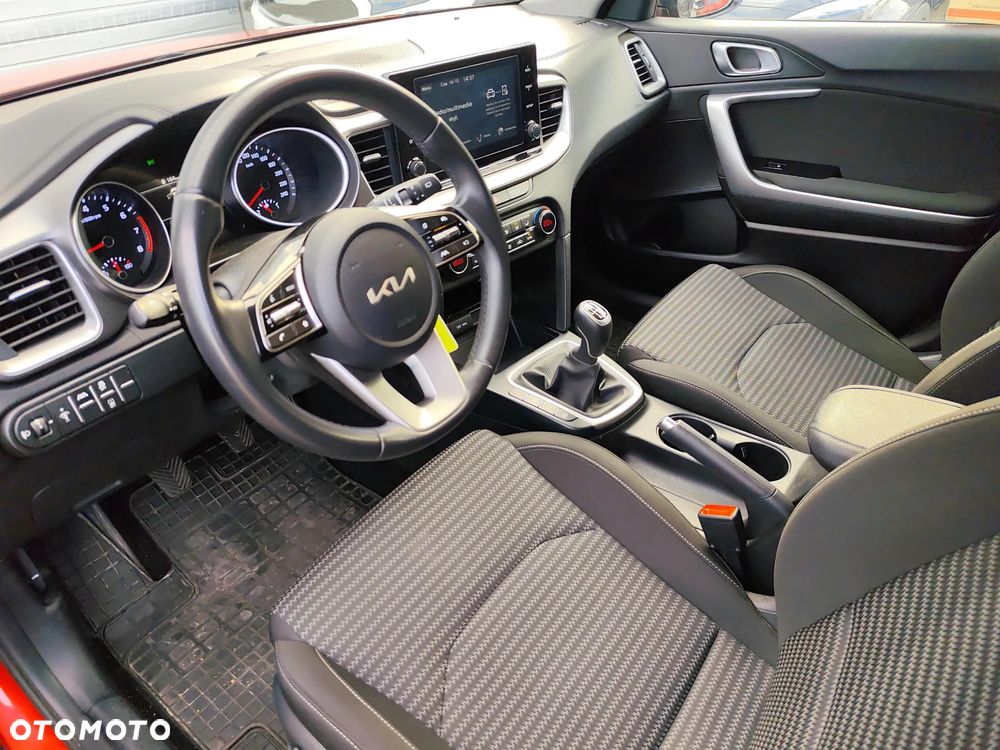 Kia XCeed 1.5 T-GDI M - 9