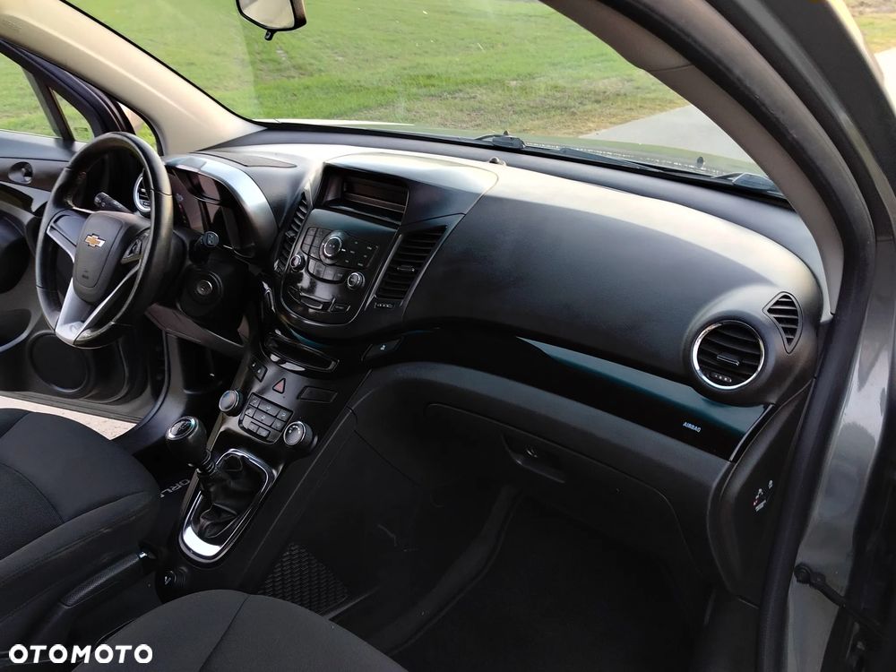 Chevrolet Orlando 1.8 LS - 21