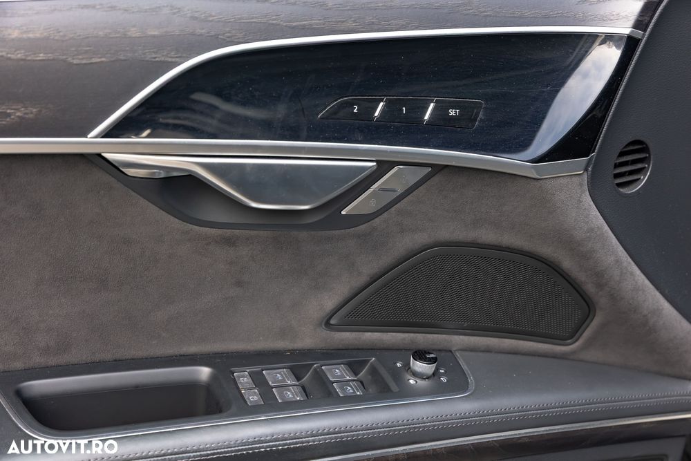 Audi A8 55 TFSI quattro Tiptronic - 35