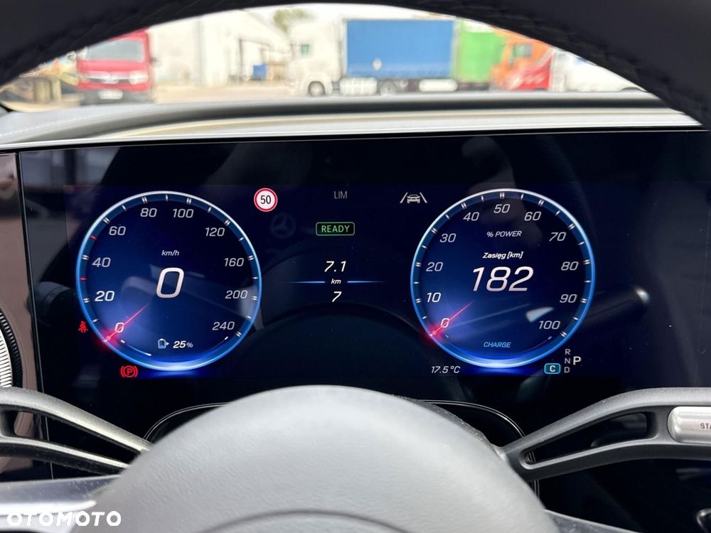 Mercedes-Benz Klasa C 400 4-Matic 94kWh - 21