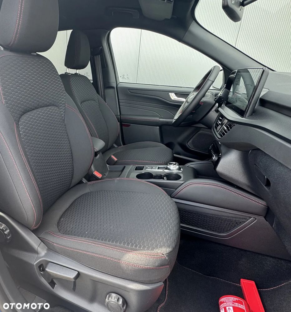 Ford Kuga 1.5 EcoBoost FWD ST-Line - 11