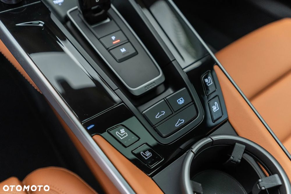 Porsche 911 Carrera - 26