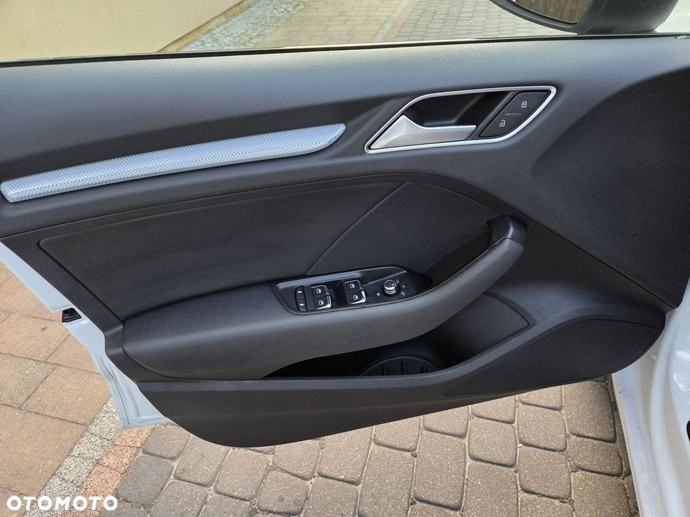 Audi A3 Sportback - 11