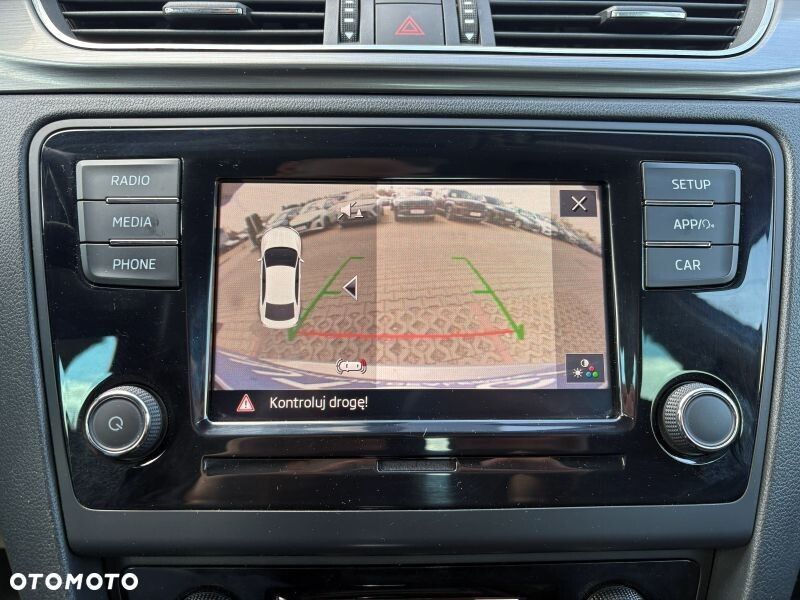 Skoda RAPID 1.0 TSI Style DSG - 6