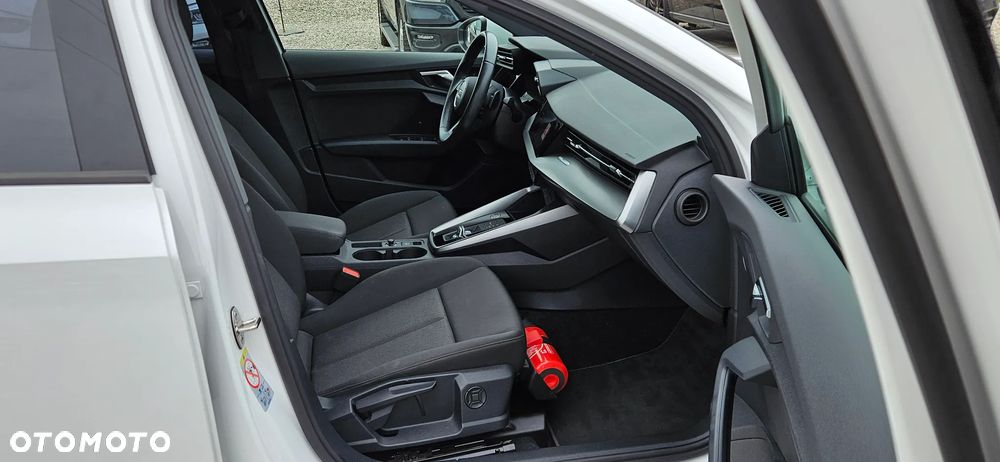 Audi A3 Sportback 30 TFSI mHEV S tronic - 10