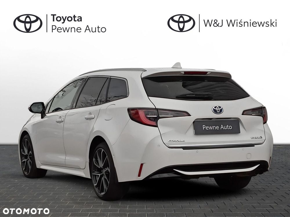 Toyota Corolla 2.0 Hybrid Executive - 19