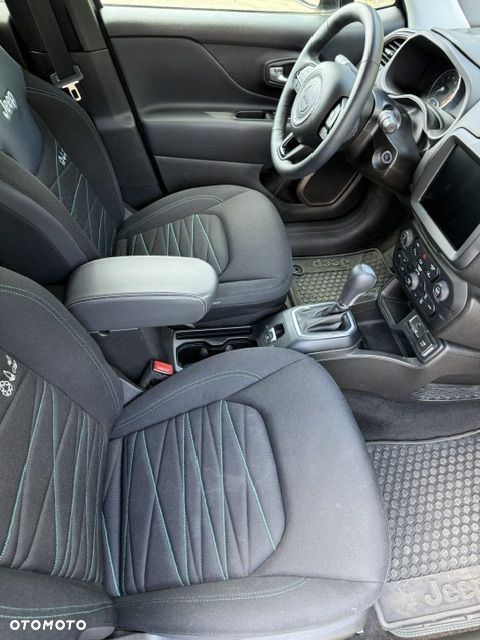 Jeep Renegade - 25