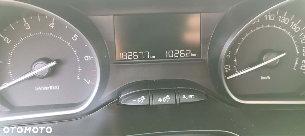 Peugeot 2008 - 2