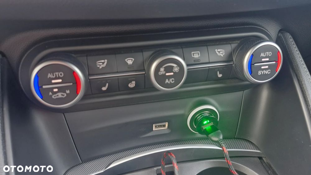 Alfa Romeo Stelvio 2.0 Turbo B-Tech Edition Q4 - 30