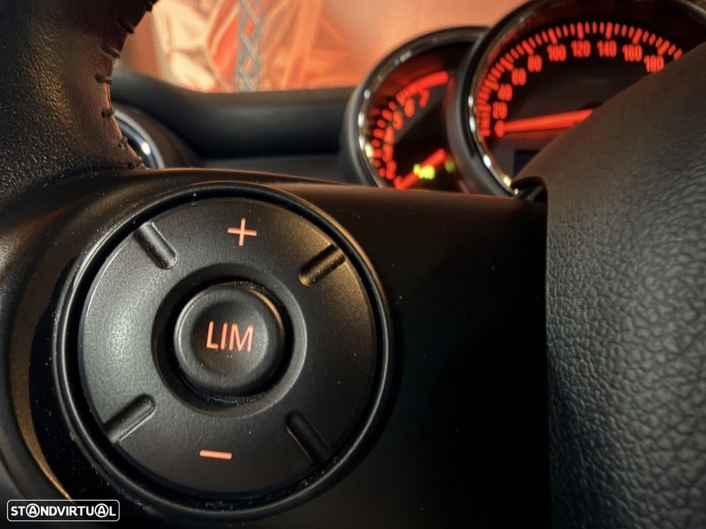 MINI 3 Portas One Yours - 18