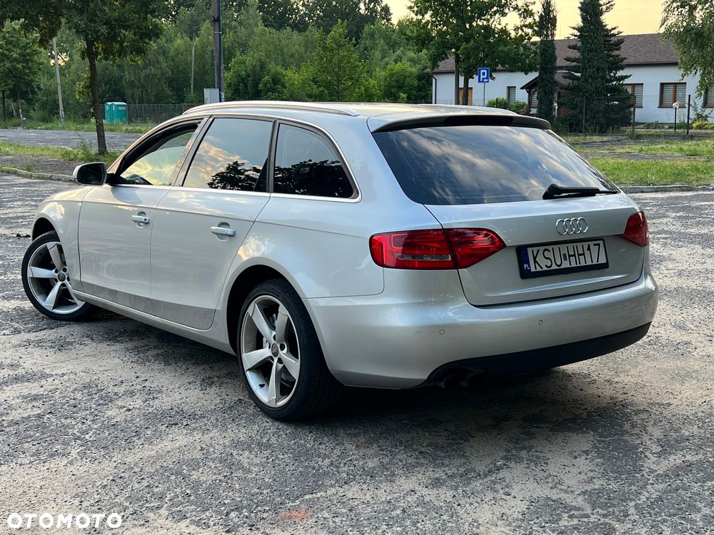 Audi A4 Avant - 11