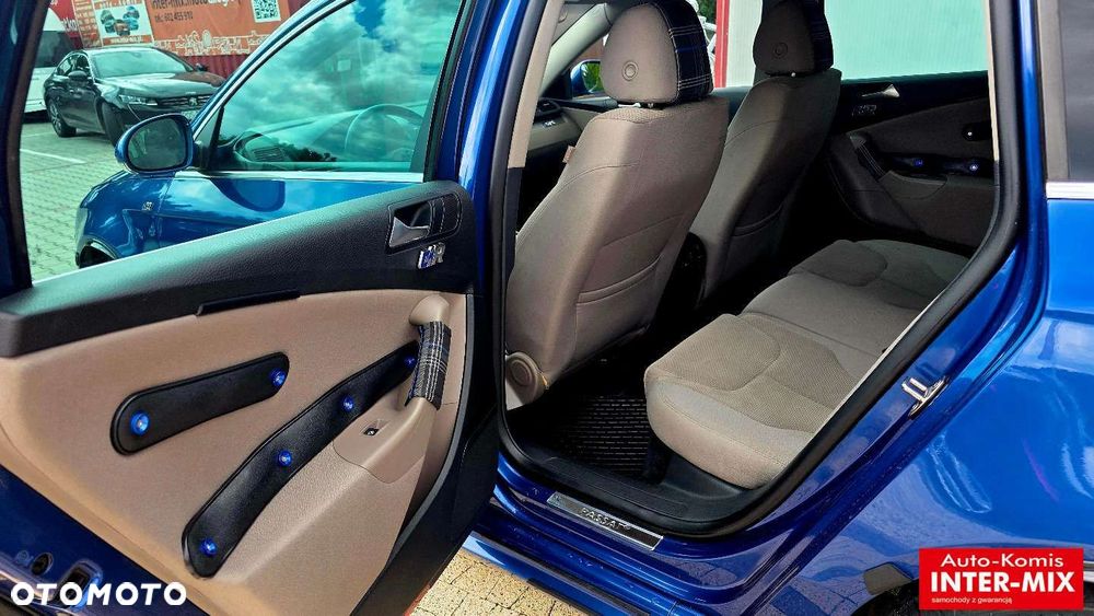 Volkswagen Passat - 27