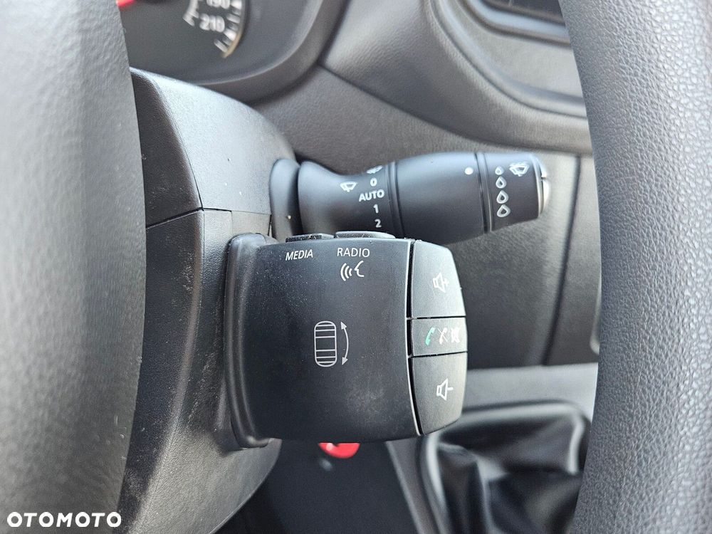 Renault Master L3H2 *99999zł Netto* Brygadówka 7 osób 2.3 dCi/180KM - 26