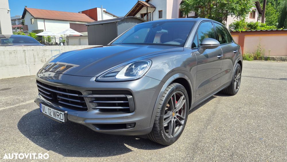 Porsche Cayenne - 2