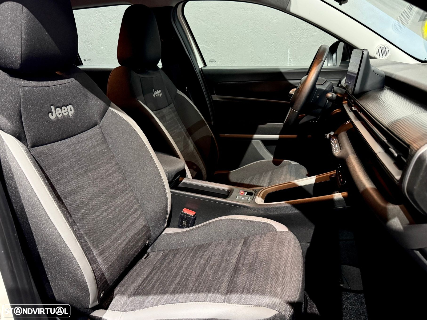Jeep Avenger 54 kWh Longitude - 17