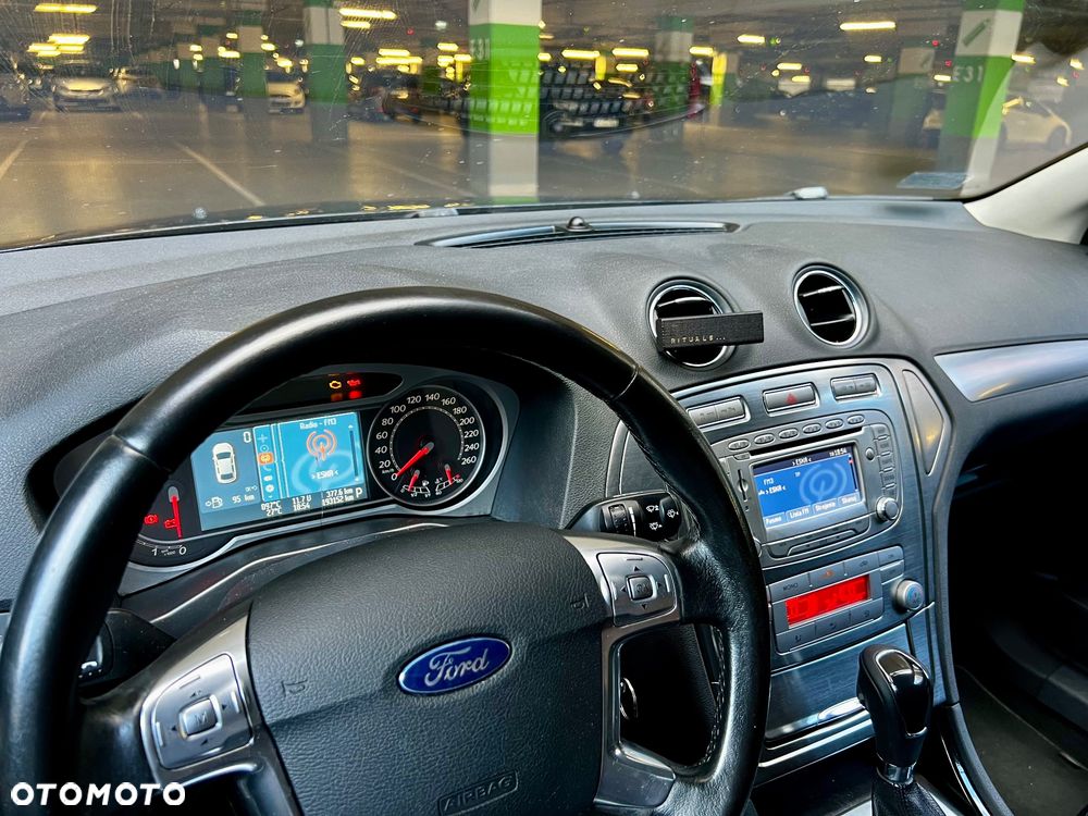 Ford Mondeo 2.3 Titanium - 5