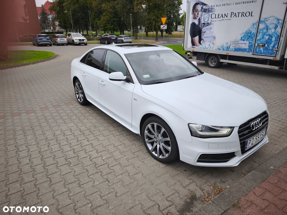 Audi A4 Limousine - 1