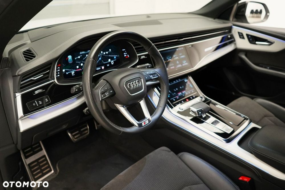 Audi Q8 - 14