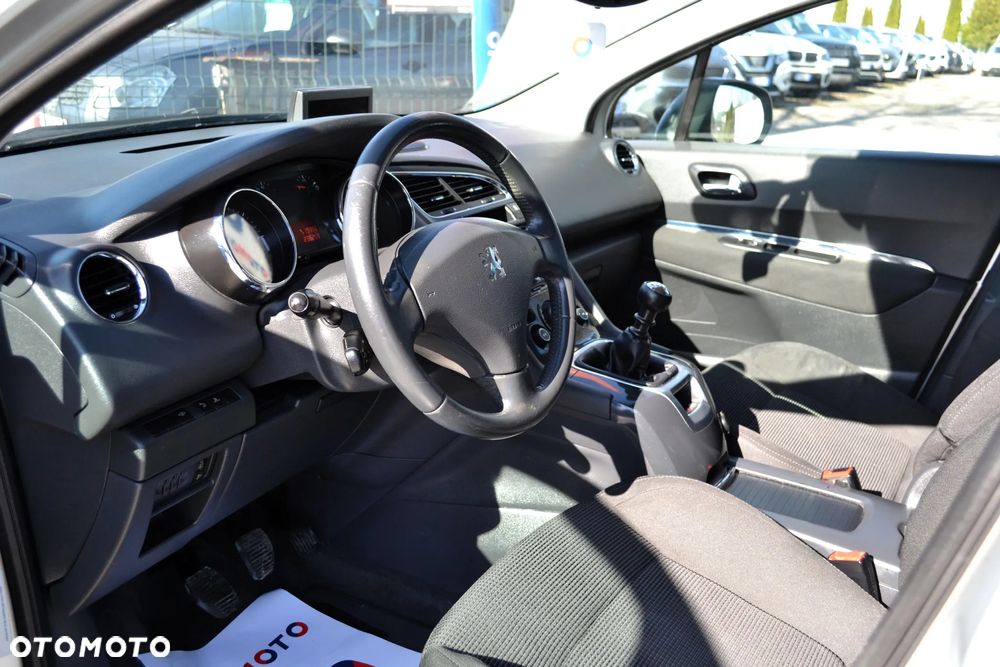 Peugeot 5008 2.0 HDi Active 7os - 8