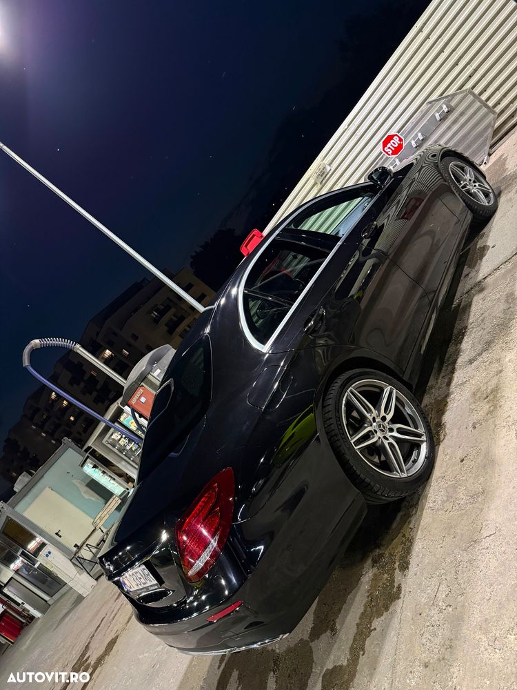 Mercedes-Benz E 220 d 4MATIC 9G-TRONIC AMG Line - 2