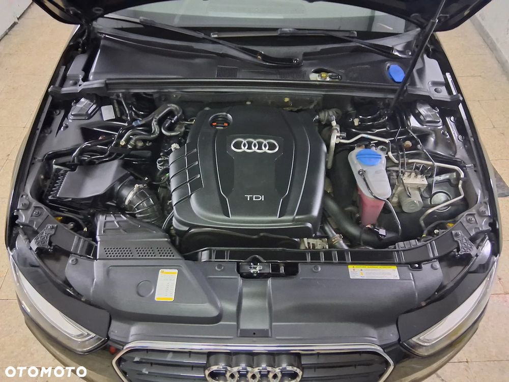 Audi A4 Avant 2.0 TDI DPF S line Sportpaket - 25