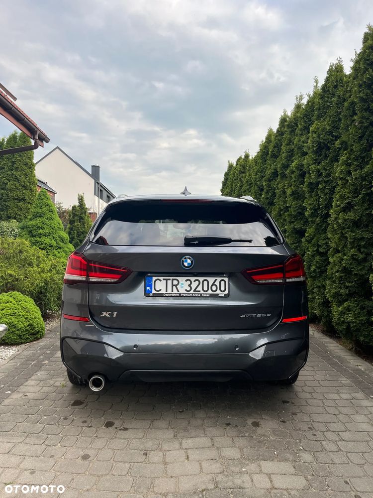 BMW X1 xDrive25e M Sport - 12