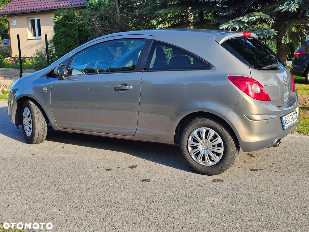 Opel Corsa - 18